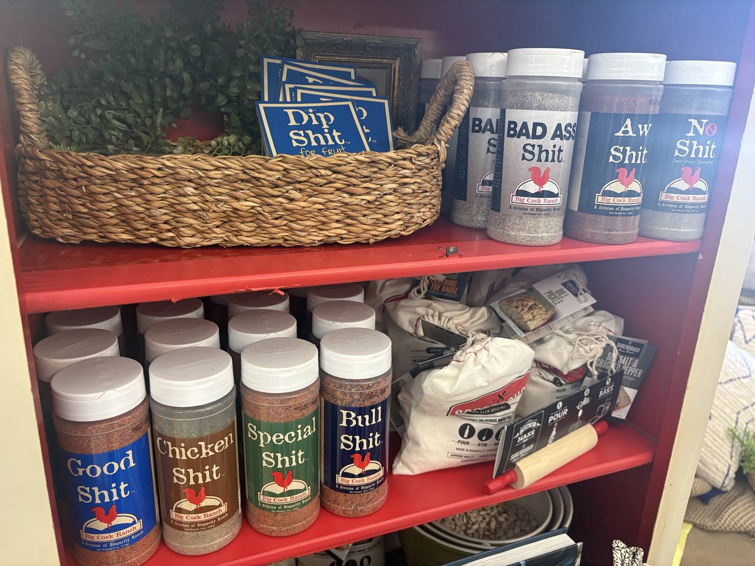 Family reunion keepsakes and seasonings display